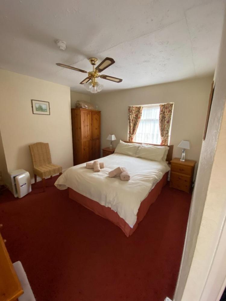 Hotel The Copley Arms Looe Zimmer foto